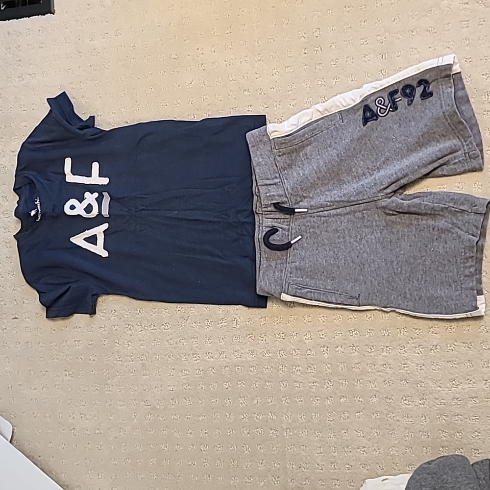 Abercrombie shirt and shorts 5/6